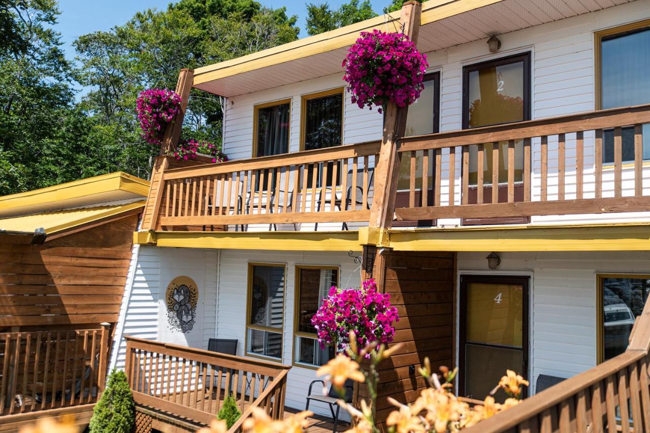 Ile D'orleans Motel 2*